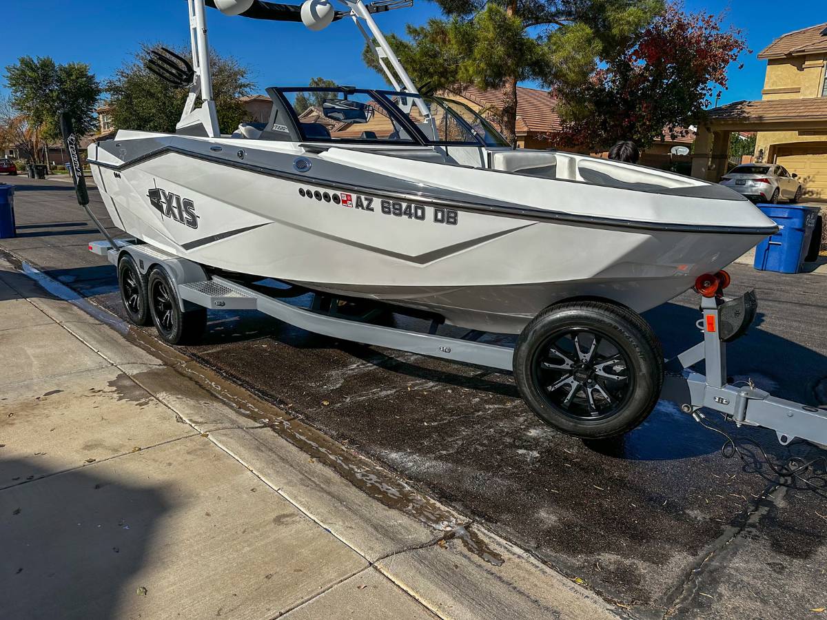 how much does boat detailing cost near me