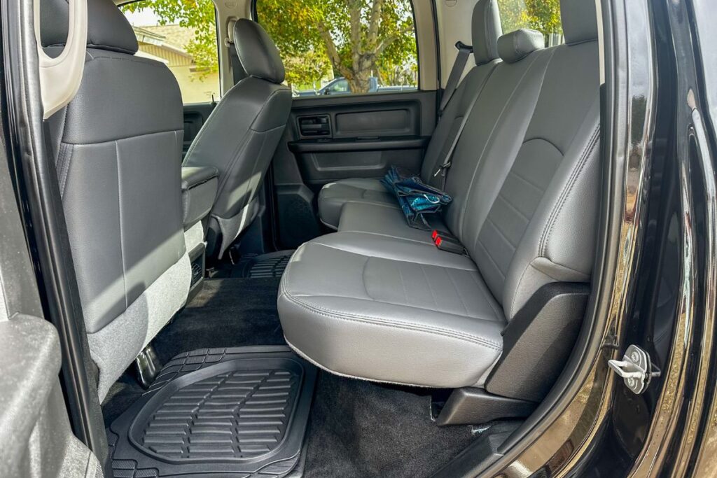 where to find the right car interior cleaning