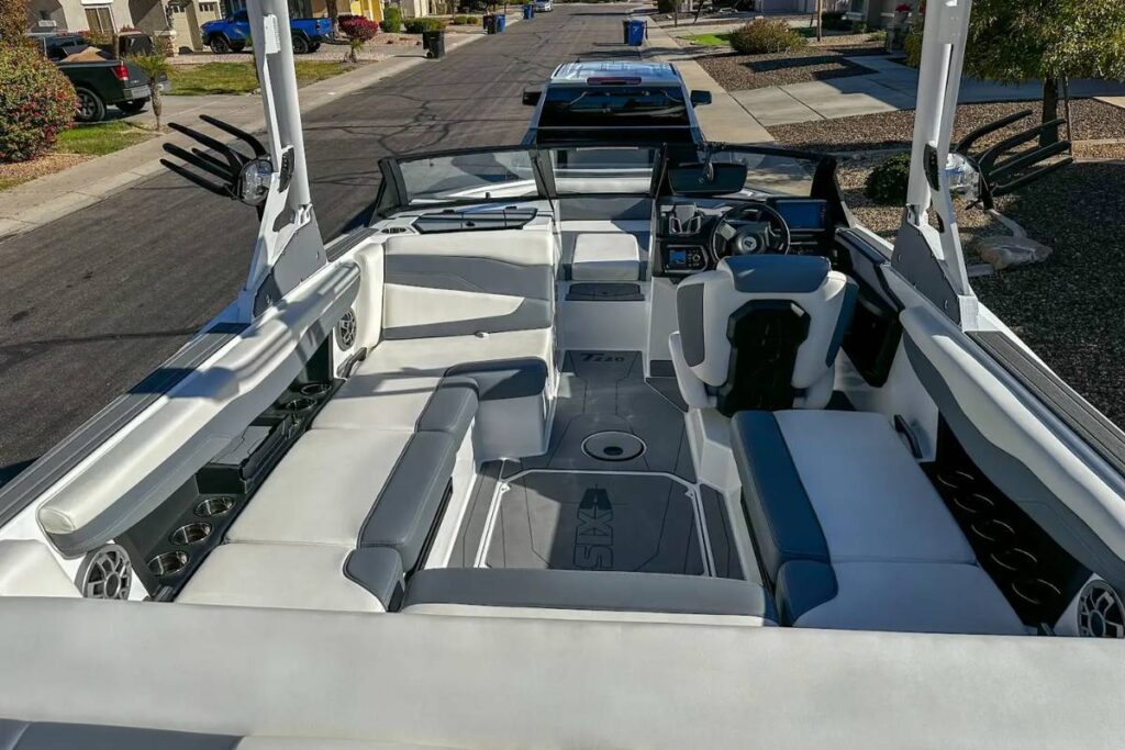 boat washing near me get a professional clean boat to get ready for adventure (2)