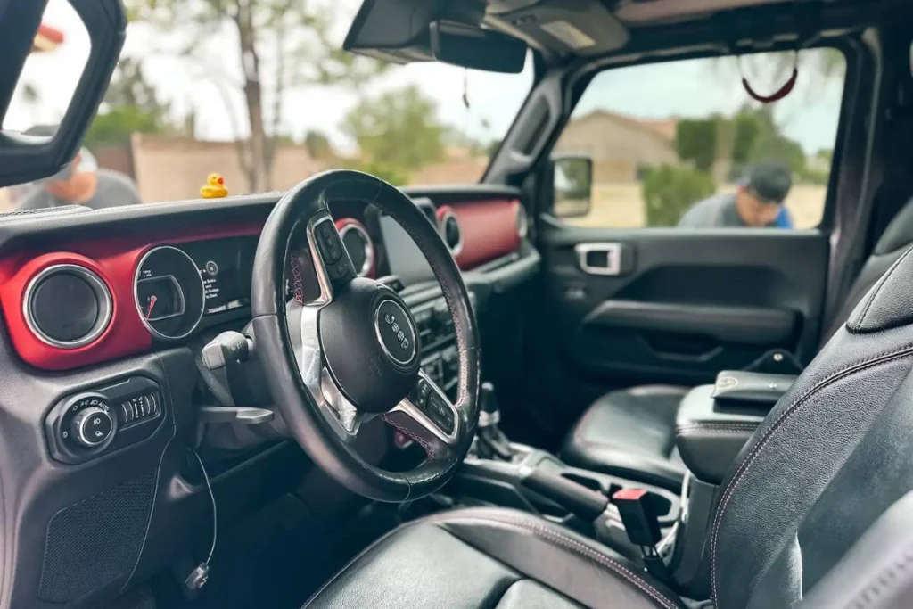 5 signs you need an interior car detailing appointment (3)